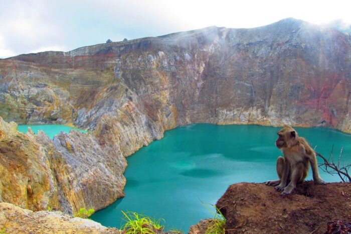 Beauty of Kelimutu Lake