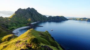 Wae-rebo-and-Komodo-Tour